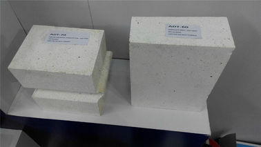 Cement mulitowy o niskiej gęstości do materiałów ogniotrwałych / piec na gorące uderzenie