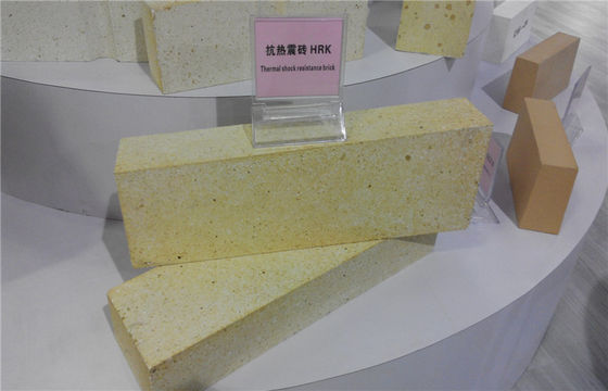 Dobra odporność na pełzanie Ogniotrwały piec o niskiej porowatości Małe cegły ogniotrwałe Cegła andaluzytowa jako podszewka i kratka