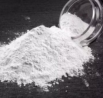 Wysokotemperaturowe ogniotrwałe cegły magnezowe Doskonała odporność na szlak Pieczona cegła magnezowa do wyściółki pieca stalowego