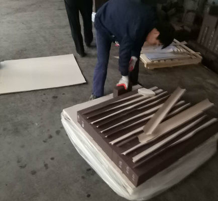 Gorąca sprzedaż i niestandardowy rozmiar cegła ogniotrwała magnezytowo-chromowa do pieca szklarskiego