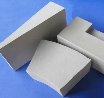 Cegły ceramiczne odporne na kwasy chemiczne dla reaktorów basenowych