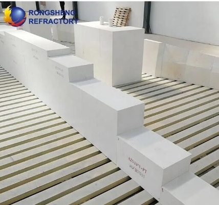Wysokiej jakości ogniotrwały odlewany odlewany materiał cyrkonia korund cegła elektropłynny ogniotrwały blok azs