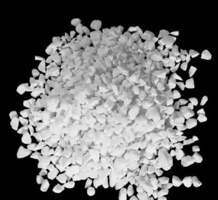 Materiał ogniotrwały Tabulowy korund stopiony Alumina 99,5% Al2O3 Tabulowy Alumina z ceną fabryczną