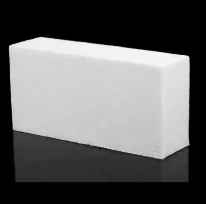 Wysokiej czystości Alumina Ztopiony Corundum Mullite Cegła Wysokiej Temperatury Pieczarnia Korundum Mullite ogniotrwałe cegły