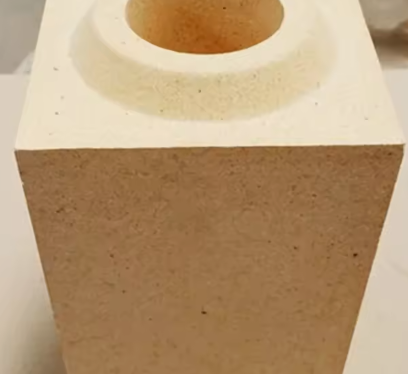 Wyposażenie fabryczne Mullite Alumina Fireclay Casting Runner Round Bricks Refractory Brick Casting Nozzle Bricks For Foundry Steel